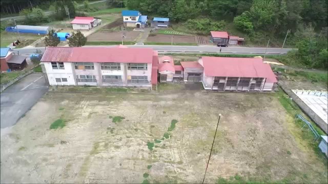 旧鮭川村立牛潜小学校
