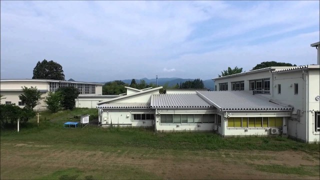 旧上山市立本庄小学校