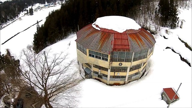 旧大石田町立次年子小学校（春）