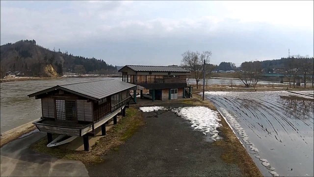 本合海の八向神社（新庄市）